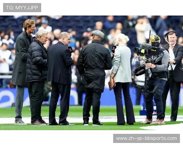 英超球星杰拉德的妻子是谁?揭秘这位传奇球员的家庭生活 英超球星杰拉德的妻子是谁?揭秘这位传奇球员的家庭生活